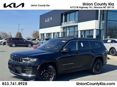 Used 2022 Jeep Grand Cherokee L Laredo w/ Luxury Tech Group I