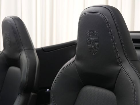 Used 2024 Porsche 911 Carrera S RWD image 25