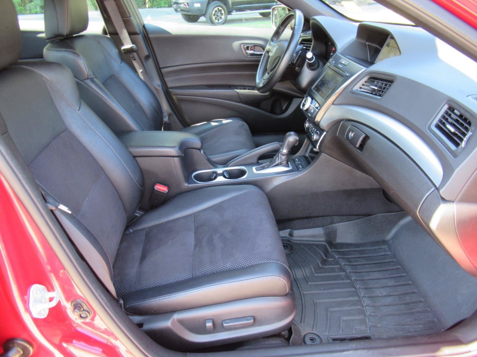 Used 2018 Acura ILX w/ Technology & A-SPEC Package FWD image 11