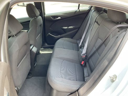 Used 2017 Chevrolet Cruze LT w/ Convenience Package FWD image 28