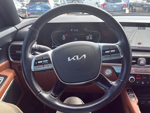 Used 2024 Kia Telluride EX X-Line AWD/4WD image 3