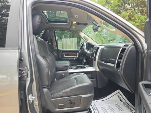 Used 2010 Dodge Ram 1500 Truck Laramie AWD/4WD image 15