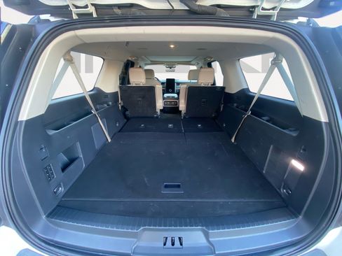 Used 2023 Ford Expedition Max Limited image 12