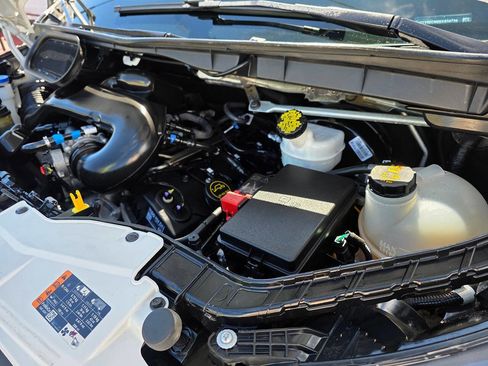 Used 2019 Ford Transit 250 148 Medium Roof image 24