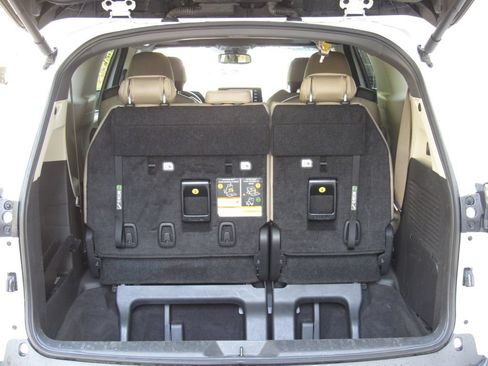 Used 2023 Toyota Sienna XLE w/ XLE Plus Package AWD/4WD image 23