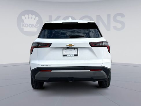 New 2026 Chevrolet Equinox LT w/ Convenience Package II image 5