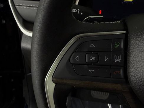 New 2026 Jeep Grand Cherokee L Limited AWD/4WD image 17
