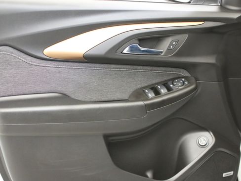 Certified 2023 Chevrolet TrailBlazer ACTIV w/ Sun and Liftgate Package FWD image 20