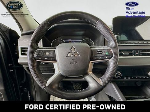 Used 2023 Mitsubishi Outlander SE image 11