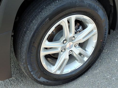 Certified 2023 GMC Terrain SLE FWD image 7