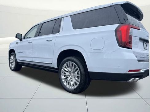 New 2026 GMC Yukon XL Denali w/ Sun & Power Step Package image 3