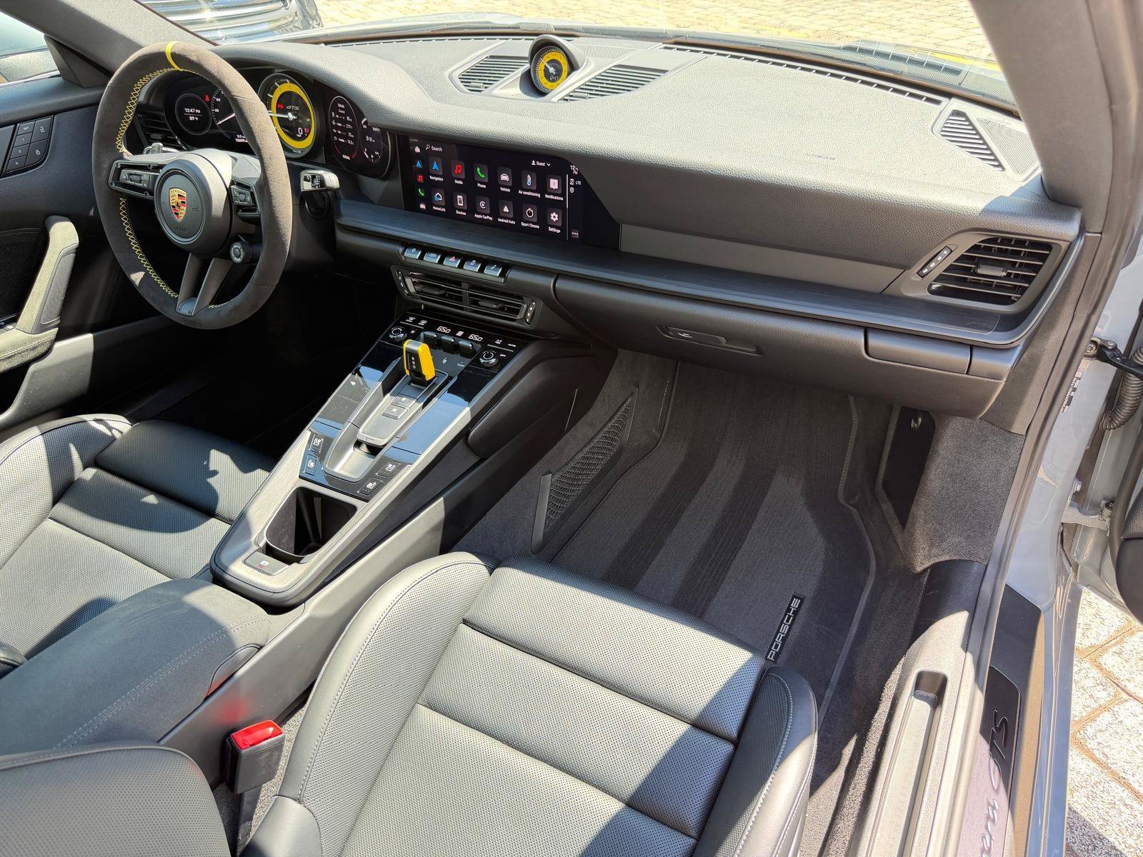 Used 2024 Porsche 911 Carrera GTS RWD image 48