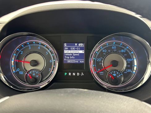 Used 2012 Chrysler Town & Country Touring-L w/ Premium Group FWD image 46