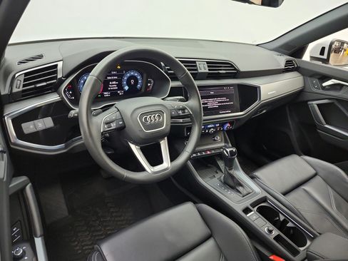 Used 2025 Audi Q3 2.0T Premium w/ Convenience Package AWD/4WD image 14
