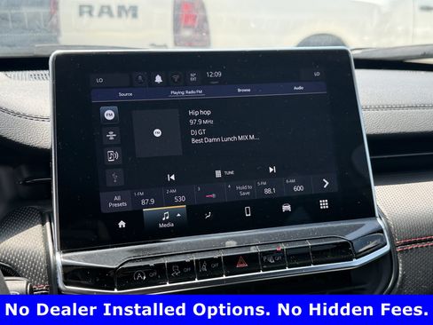 Used 2025 Jeep Compass Trailhawk AWD/4WD image 22