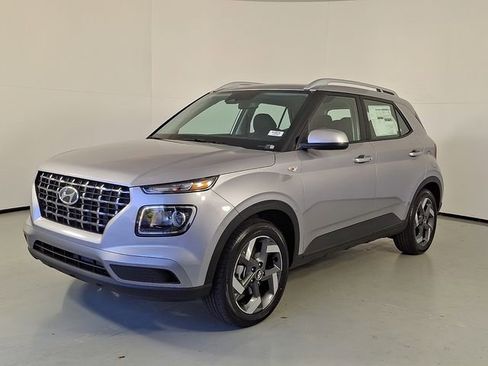 New 2026 Hyundai Venue SEL FWD image 3
