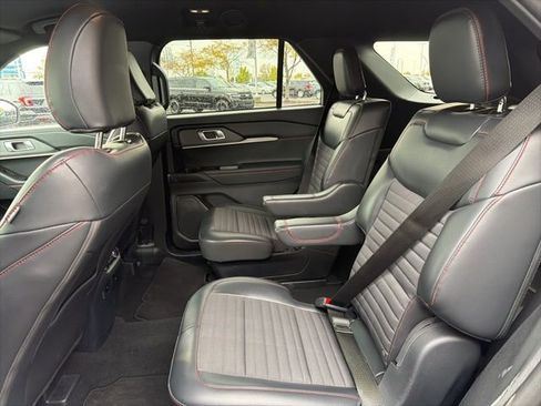 Certified 2025 Ford Explorer ST-Line image 17