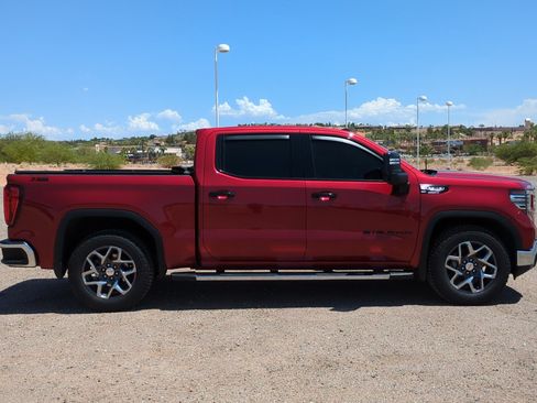 Used 2023 GMC Sierra 1500 SLT w/ SLT Premium Plus Package AWD/4WD image 2