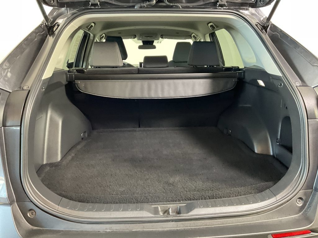 Used 2025 Toyota RAV4 XLE FWD image 24