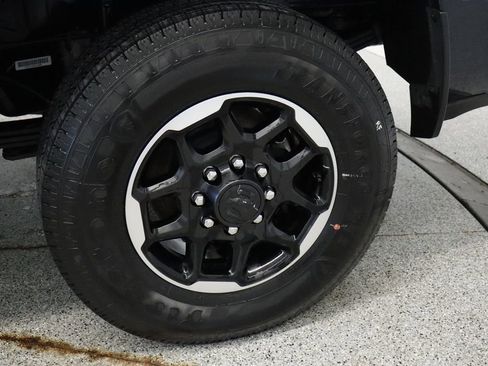 Used 2025 RAM 3500 Laramie AWD/4WD image 17
