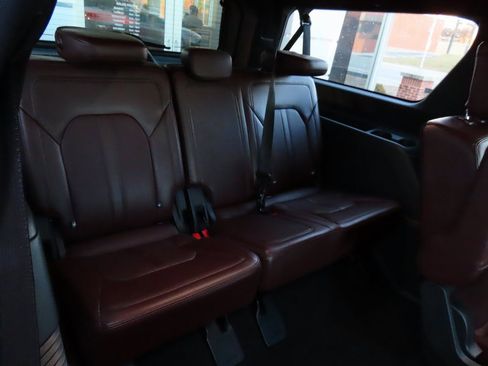 Used 2024 Ford Expedition Max Limited image 15