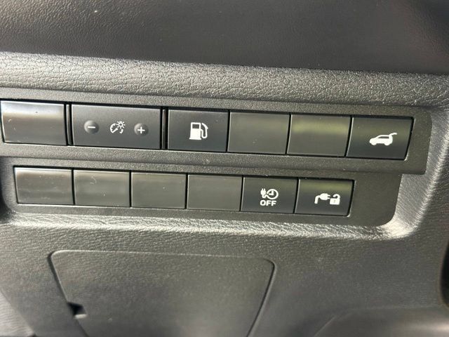 Used 2024 Mitsubishi Outlander SE AWD/4WD image 35