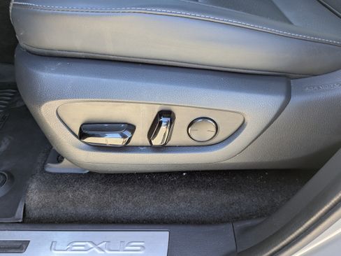 Used 2024 Lexus GX 550 w/ Cold Area Package AWD/4WD image 11