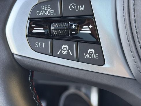 Used 2022 BMW M4 xDrive Competition w/ M Carbon Exterior Package image 23