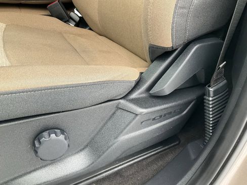 Used 2022 Ford F150 XLT image 22