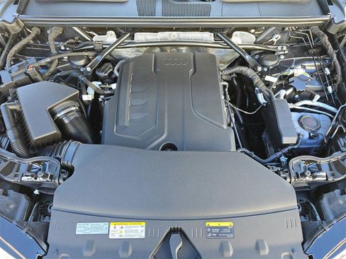 New 2025 Audi Q5 Premium image 31