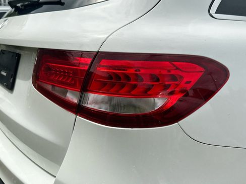 Used 2016 Mercedes-Benz GLC 300 image 7