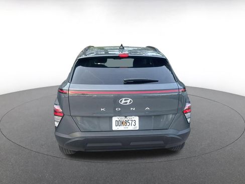 Used 2025 Hyundai Kona SEL image 6