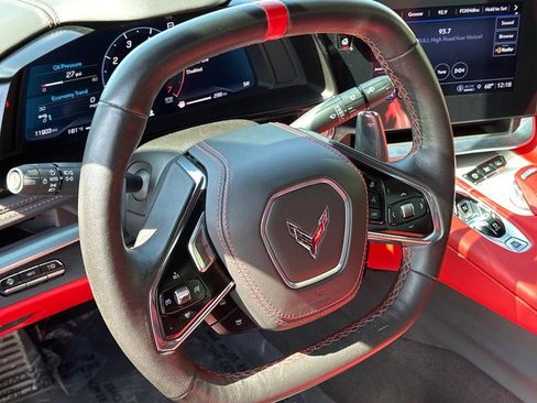 Used 2021 Chevrolet Corvette Stingray Premium Conv w/ Z51 Performance Package image 10