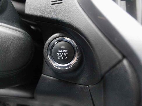 Used 2020 Subaru Ascent Premium w/ Convenience Package image 19