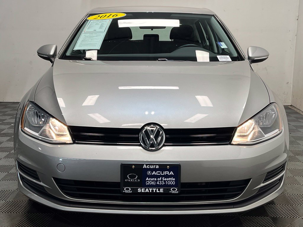 Used 2016 Volkswagen Golf S FWD image 2