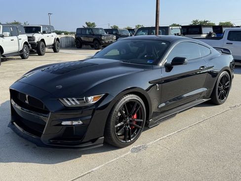 Used 2020 Ford Mustang Shelby GT500 w/ Technology Package RWD image 6