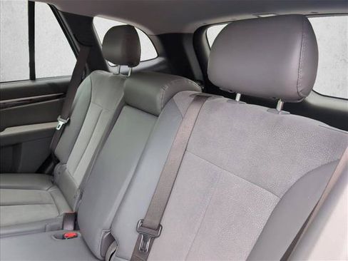 Used 2012 Hyundai Santa Fe SE FWD image 17