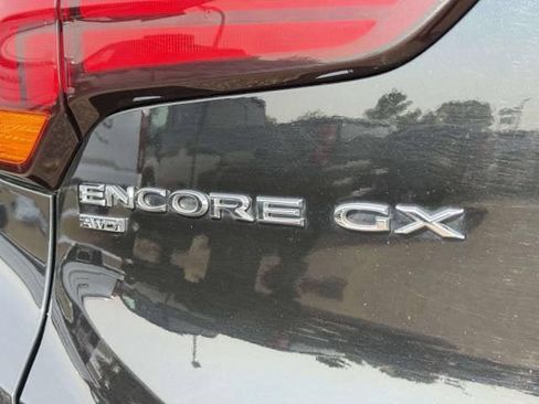 Used 2022 Buick Encore GX Preferred w/ Cold Weather Comfort Package AWD/4WD image 7