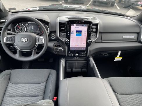 New 2025 RAM 1500 Big Horn image 8