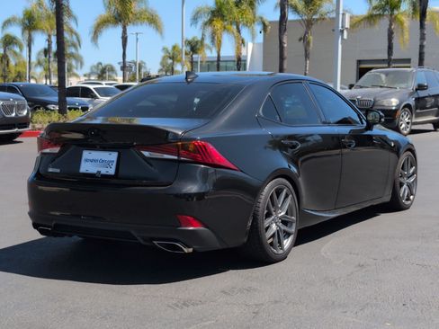Used 2018 Lexus IS 300 F Sport RWD image 10