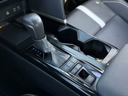 Used 2025 Toyota Camry SE w/ Multimedia Upgrade Package image 20