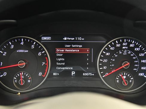 Used 2019 Kia Stinger GT1 RWD image 33