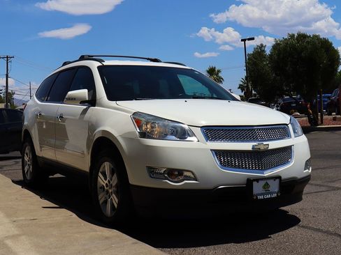Used 2012 Chevrolet Traverse LT FWD image 14