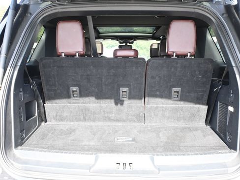 Used 2024 Ford Expedition Limited AWD/4WD image 31
