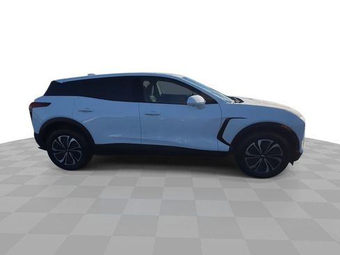New 2026 Chevrolet Blazer EV LT image 9