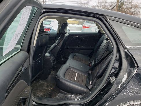 Certified 2018 Ford Fusion SE w/ Equipment Group 201A image 7