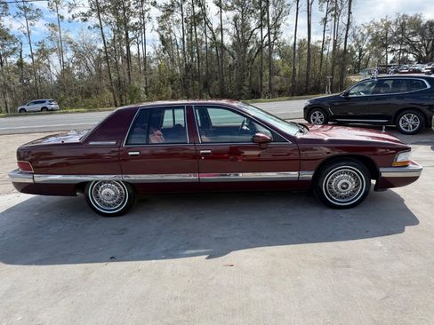 Used 1992 Buick Roadmaster Sedan image 2