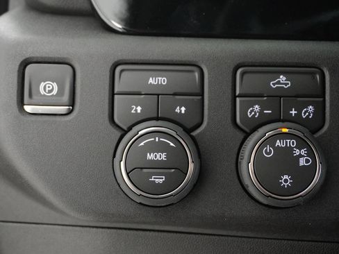 New 2026 Chevrolet Silverado 1500 LT w/ Texas Edition Plus AWD/4WD image 16