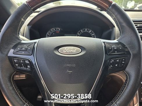 Used 2018 Ford Explorer Platinum AWD/4WD image 25