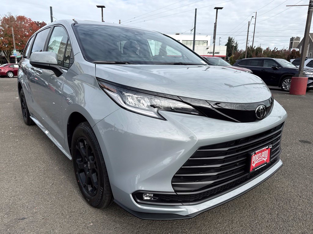 New 2026 Toyota Sienna XLE Woodland Edition AWD/4WD image 2
